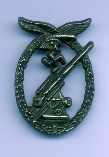 INSIGNIA COMBATE ANTIAÉREO (Repro).